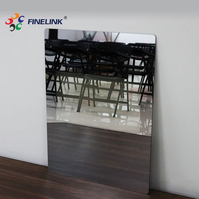 Display LCD esterno pubblicità su parete Fitness Mirror Glass Touch Panel per palestra
